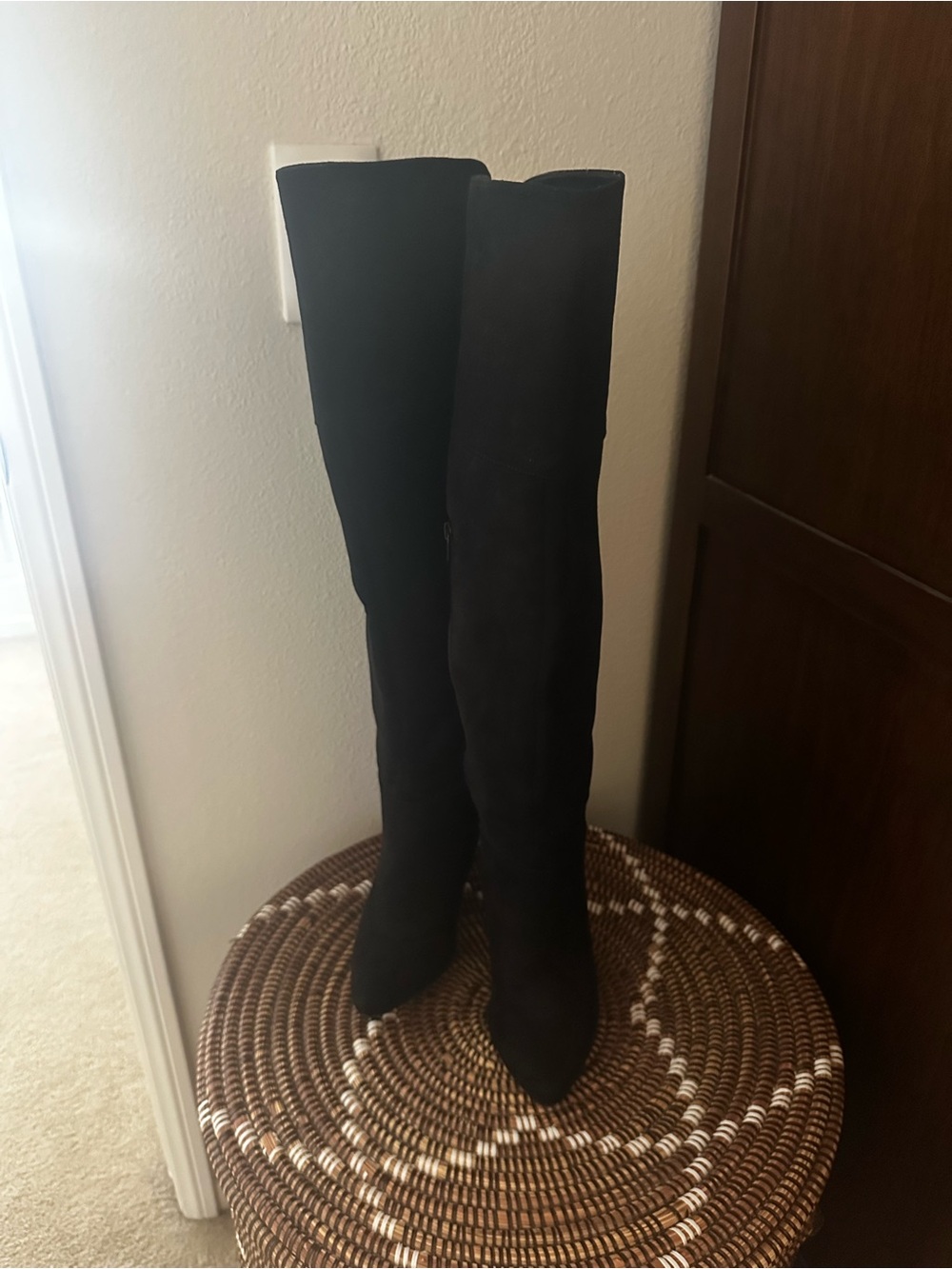 Women's Black Suede Over-the-Knee Heeled Boots - Picture 3 of 8